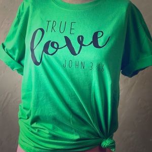 Women’s Christian T❤️ apple green John 3:16